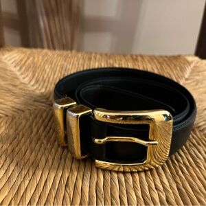Jacqueline Ferrar Women's Sz Large BlackSplit Leather Belt Gold Buckle Italy